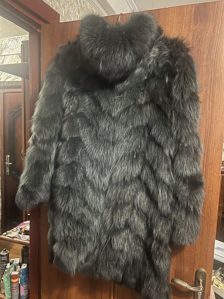 Продам зимние вещи пальто,шуба,куртка