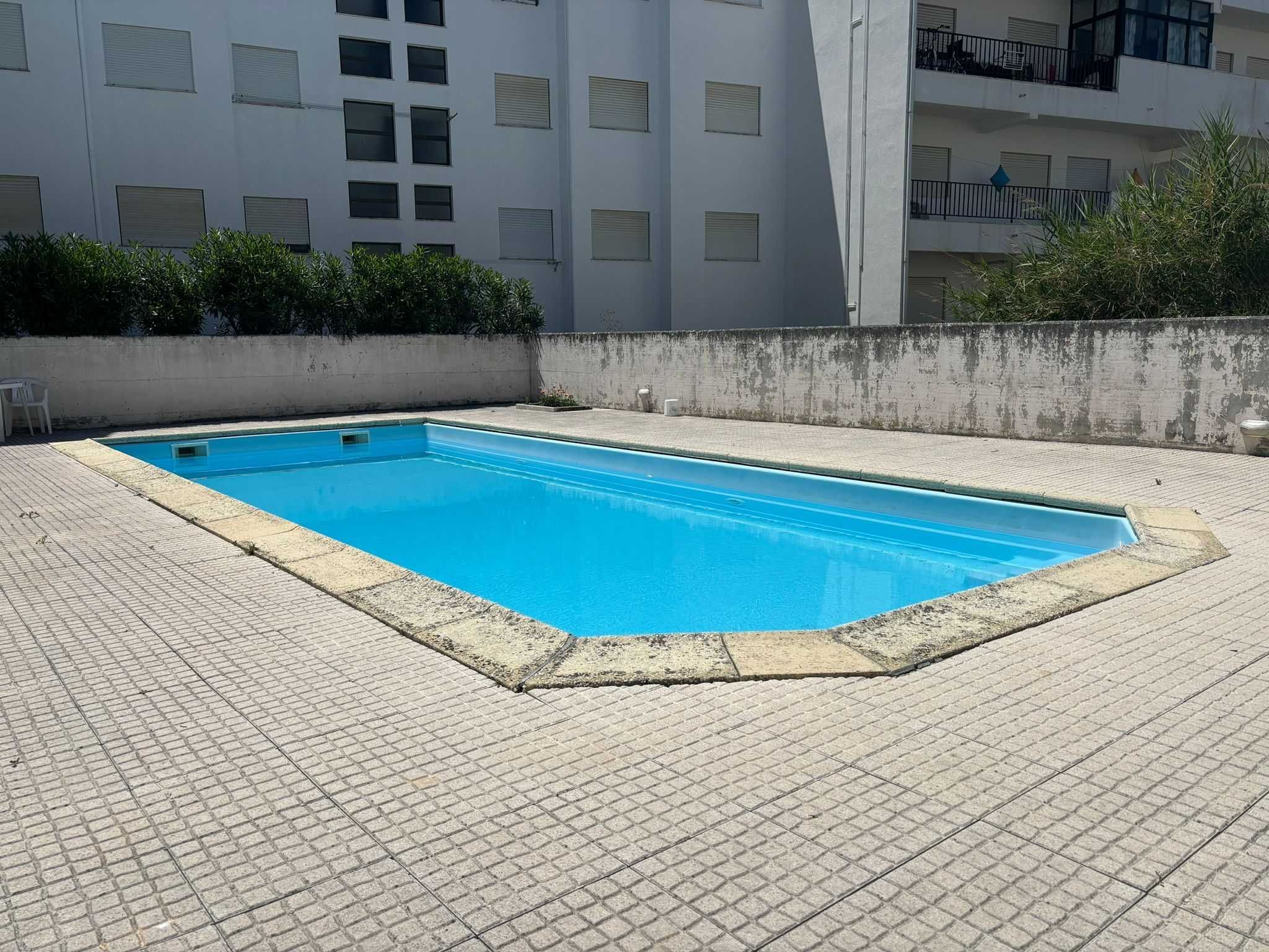 Apartamento com piscina para férias