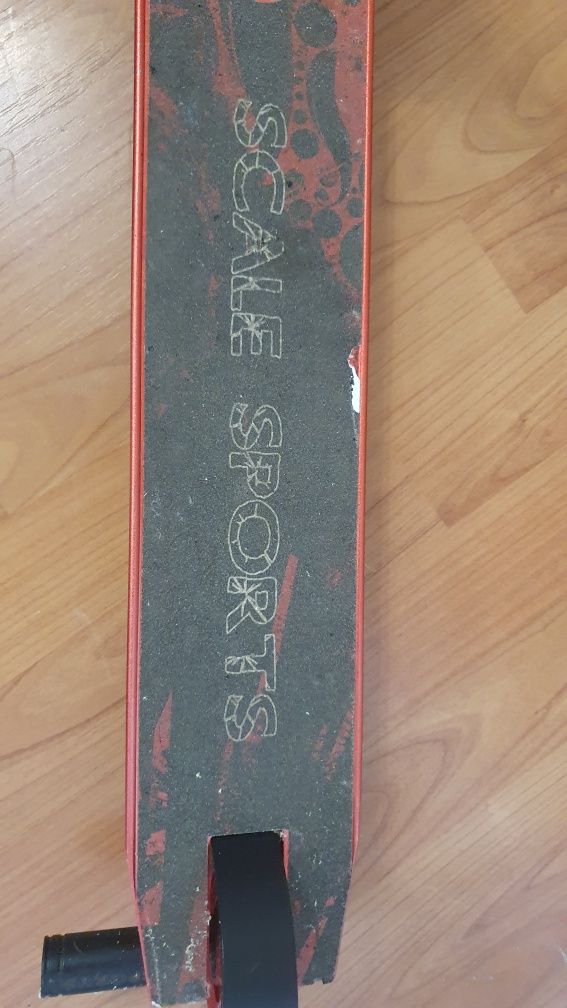 Трюковый самокат Scale sports