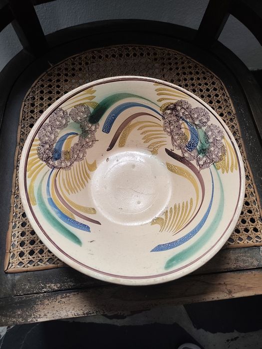 Prato da faiança dita ratinho em bom estado para venda .