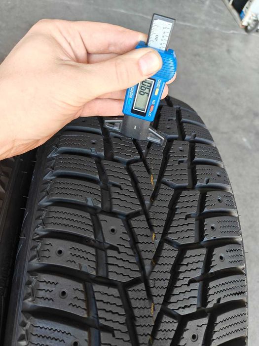 R16 205 55 зимові шини в новому стані 23р 9мм Nexen/Roadstone