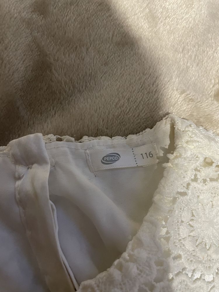 Elegancka sukienka dla dziewczynki