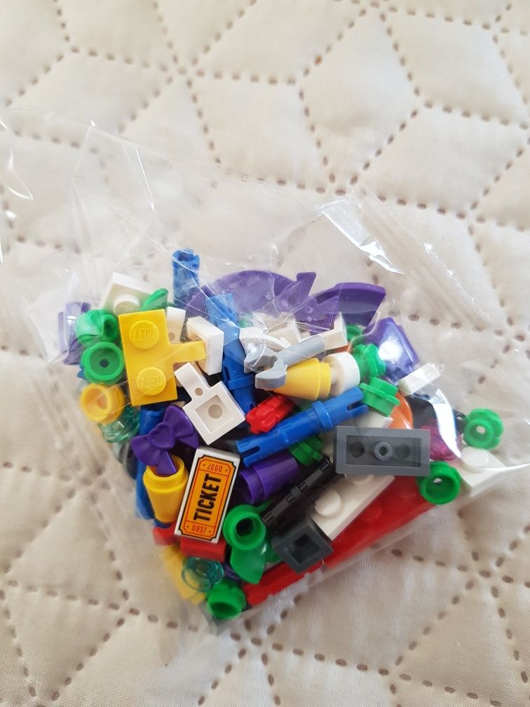 Lego Friends 7+ (com falta de algumas peças)