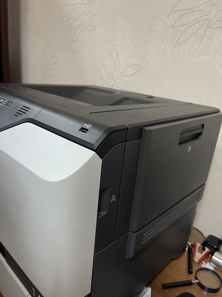 Кольоровий лазерний принтер Lexmark CS725