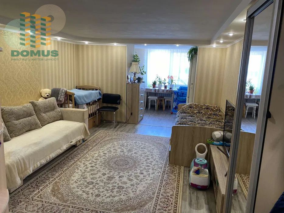 Продам 1 комн ЖК "Радужный" с ремонтом и мебелью на Таирова!