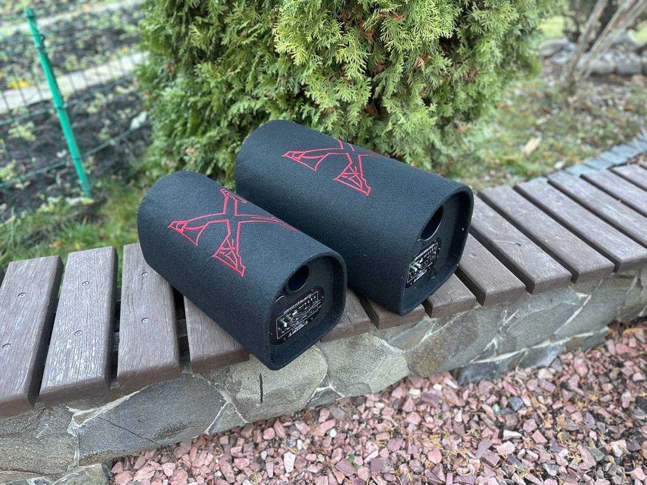 Автомобильный сабвуфер. Колонка. Акустика. Усилитель звука