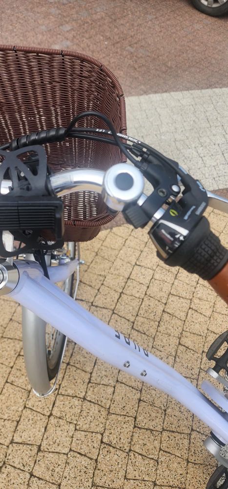 Rower damski elektryczny PURE silnik napedu 250 W