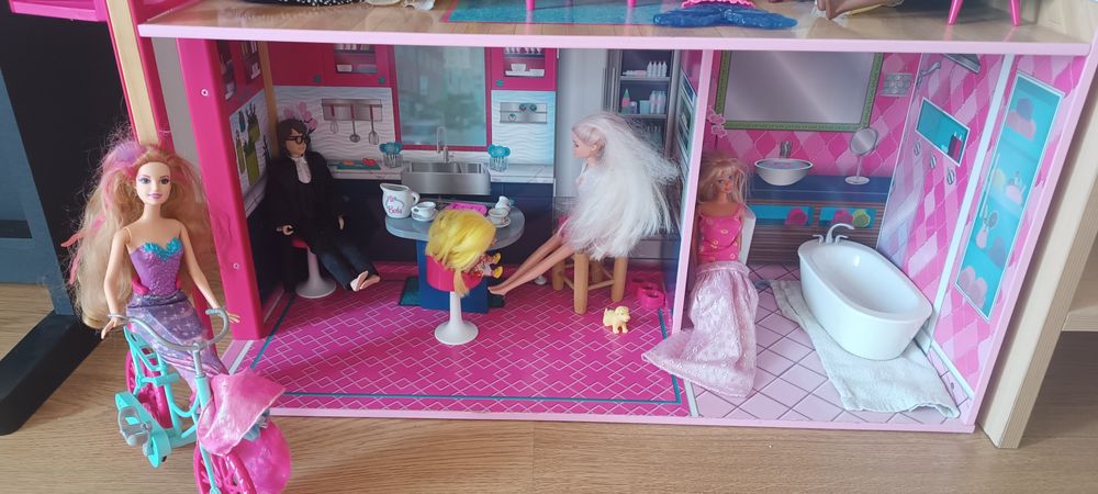 Casa de bonecas estilo barbie