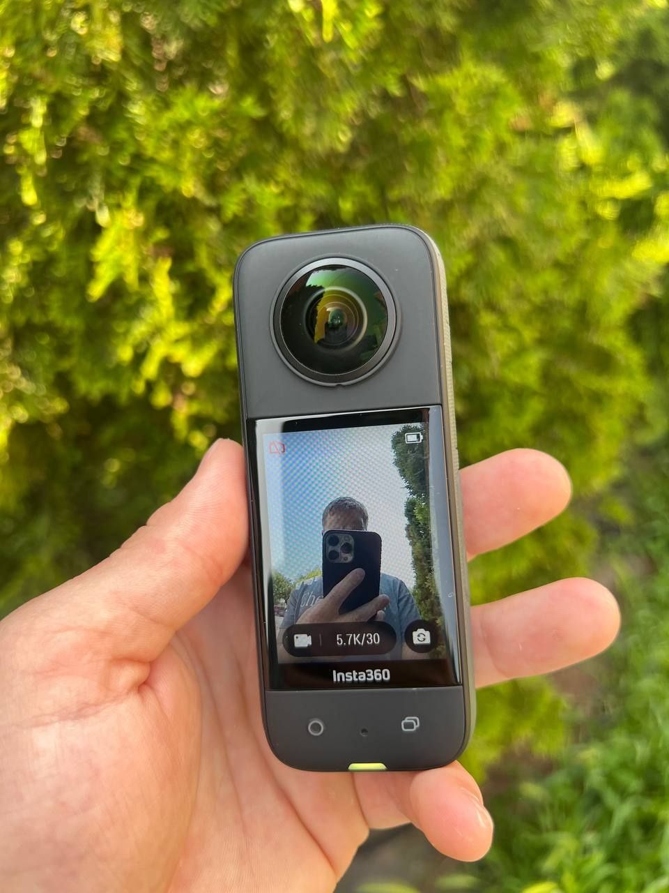 Екшн камера Insta 360 X3 Экшн камера