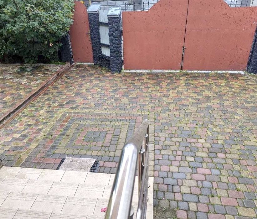 Оренда 1/2 будинку