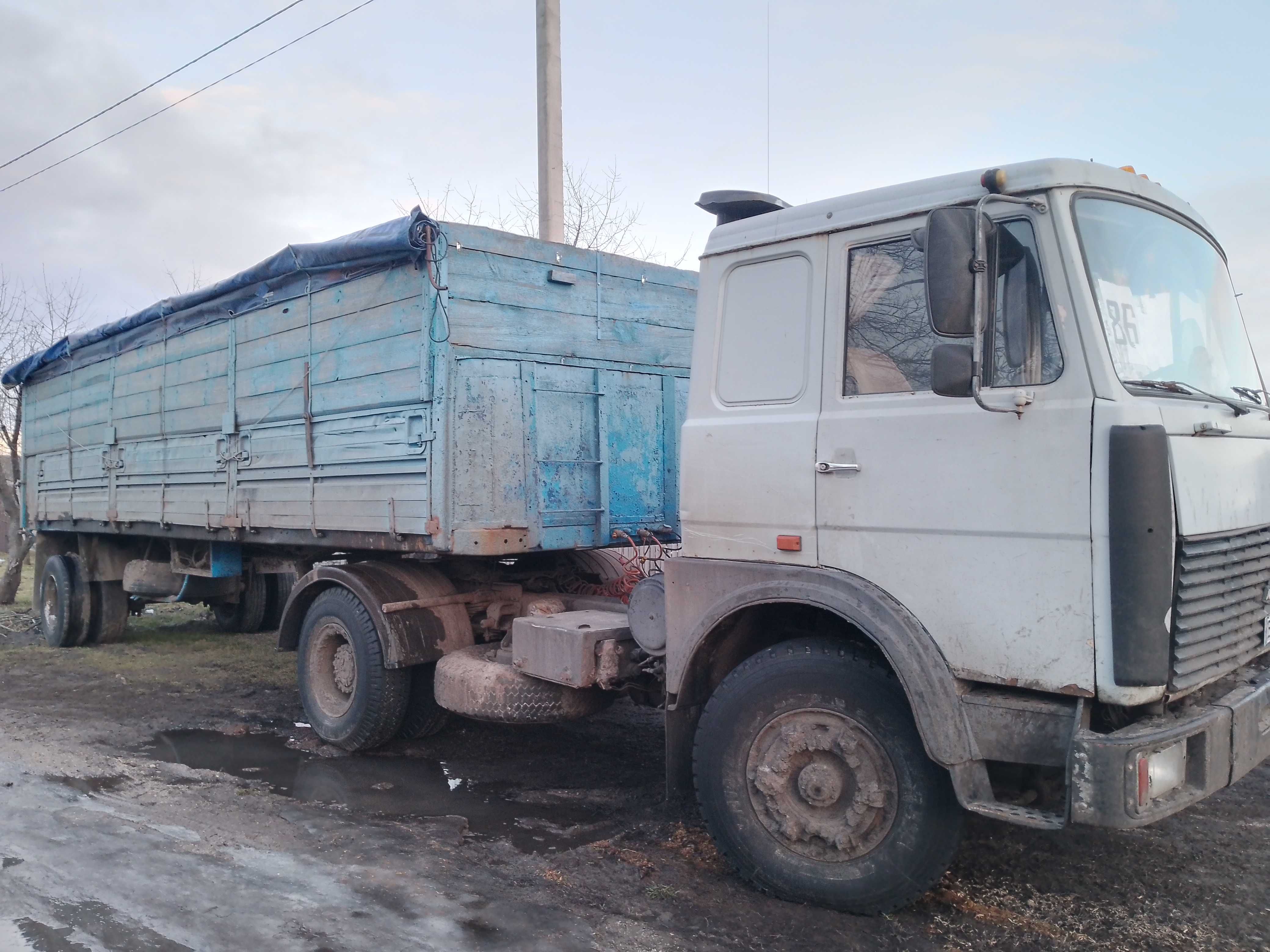 Продам МАЗ з напівпричепом бортовим