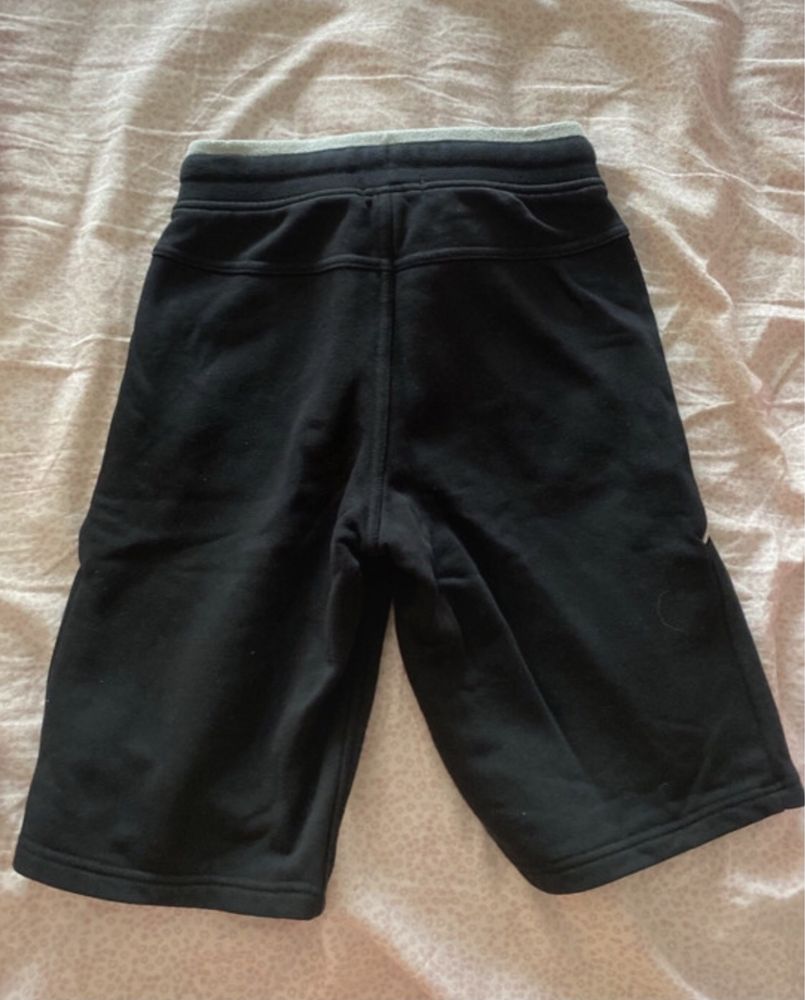 Calções pretos hugo boss 12 anos