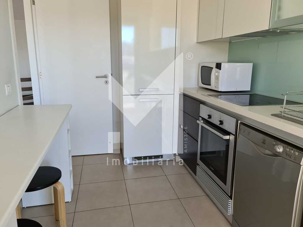 Arrenda-se T1 Mobilado - MetroCity