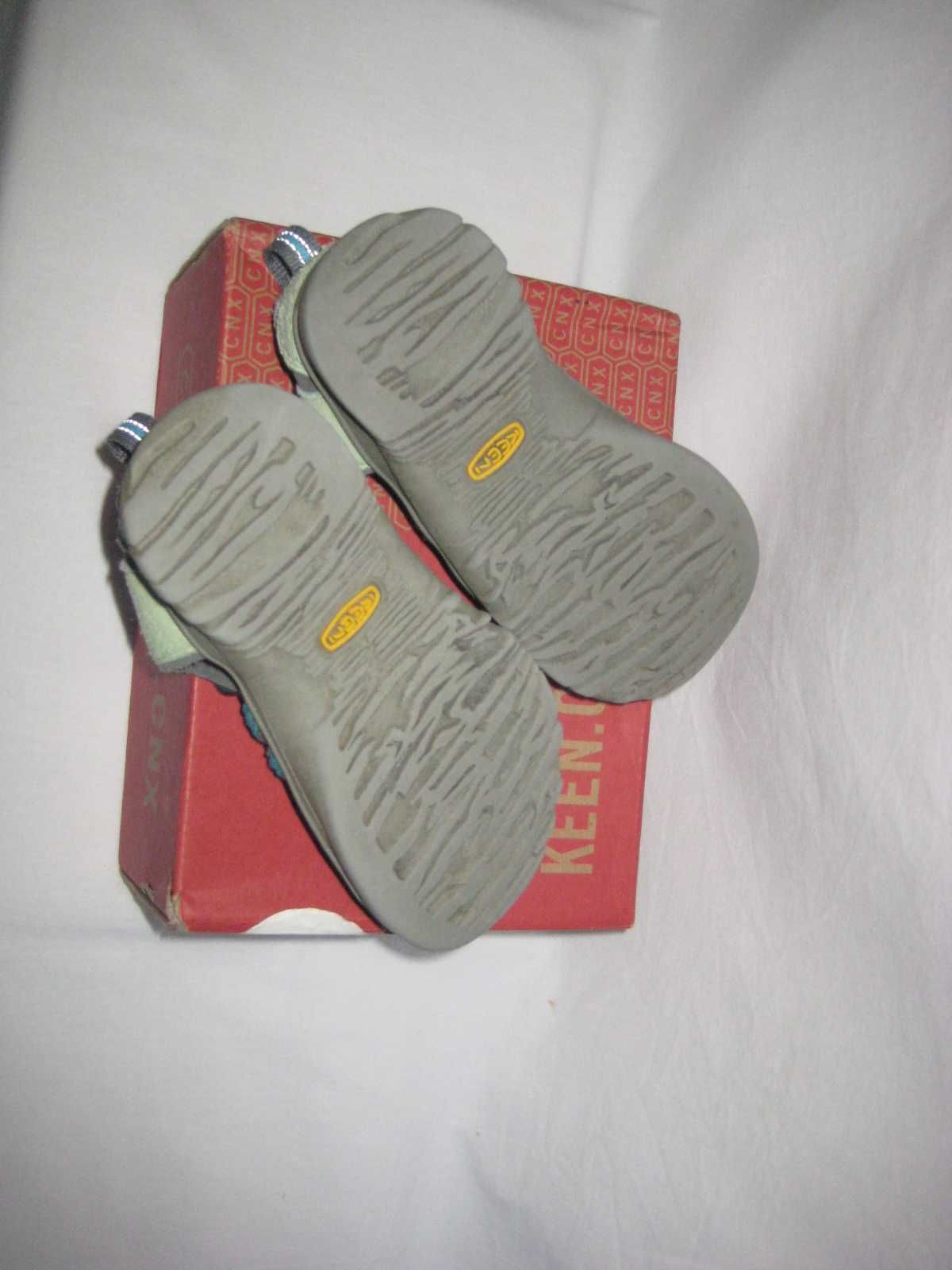 Босоножки сандалии Keen waterproof США 28 размер по стельке 18 см