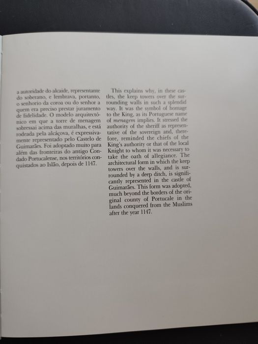 Livro castelos de Portugal coleção dos CTT