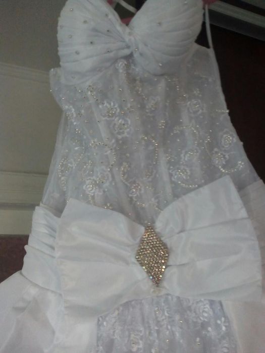 Плаття весільне,сукня