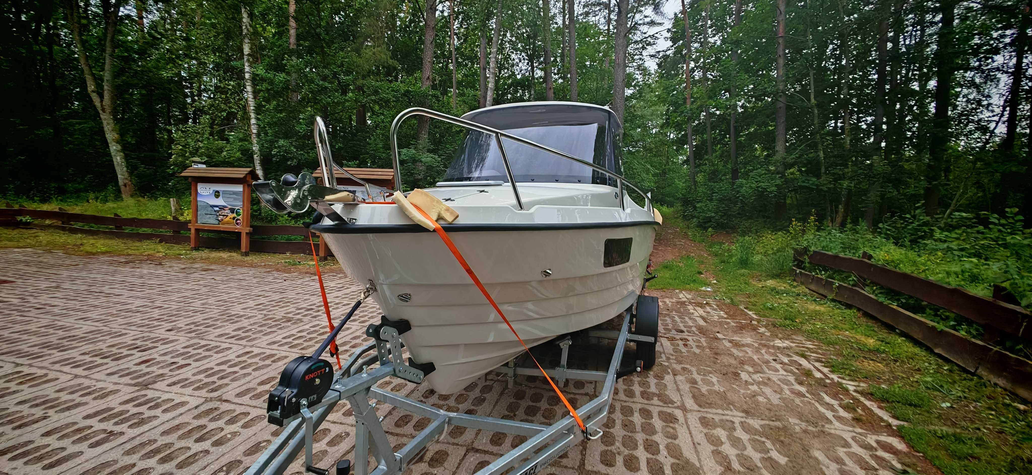Nowa łódź motorowa kabinowa Lakeman 540 Pilothouse. Od ręki.