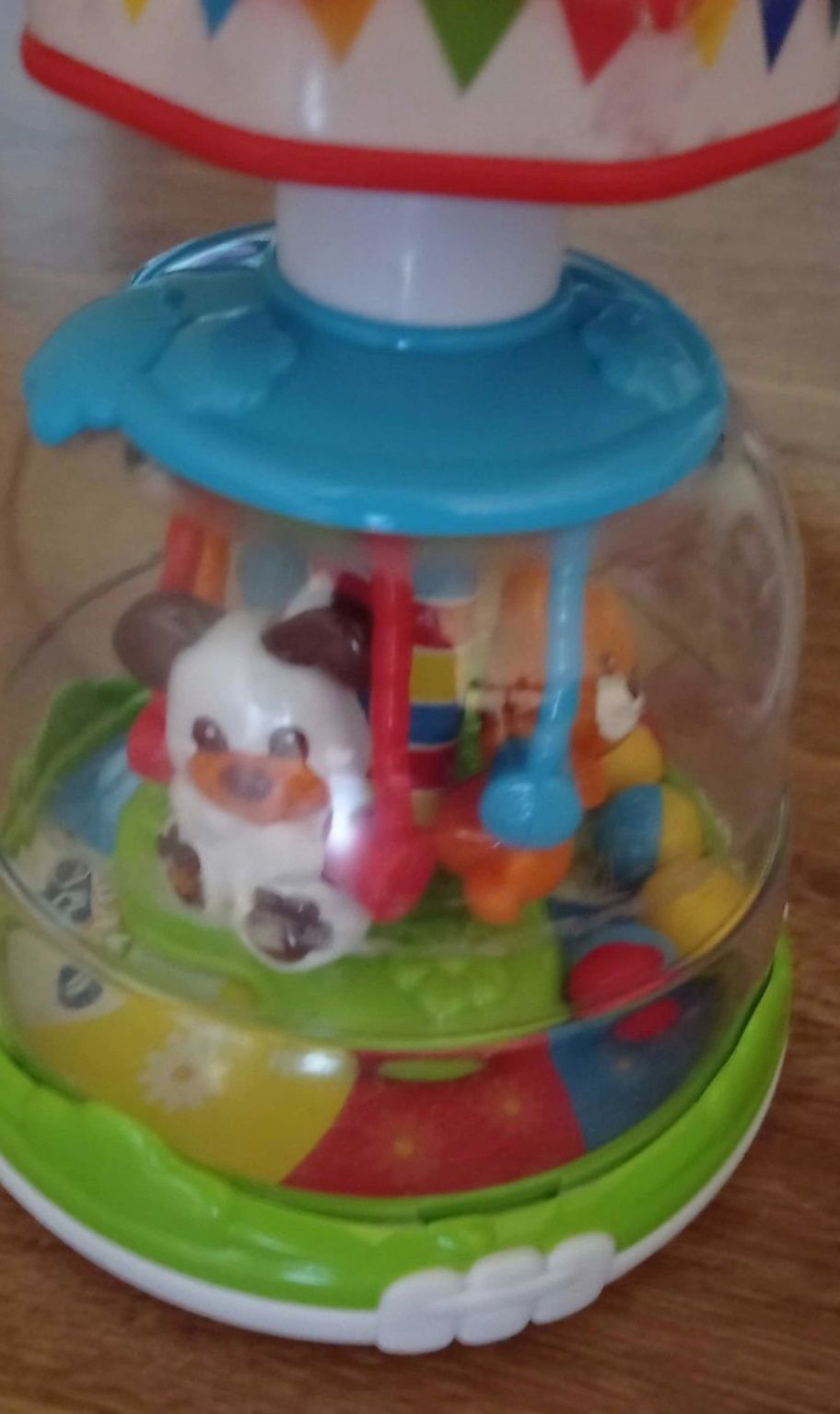 Baby Clementoni kolorowy bączek 9m plus karuzela ze zwierzętami