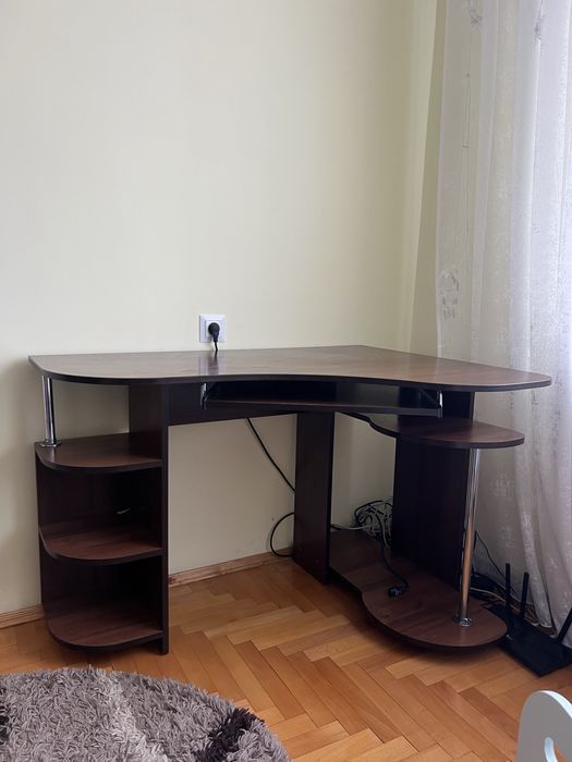 Стіл кутовий офісний , компютерний , стіл в кімнату , дерево