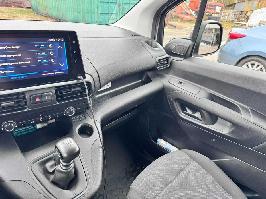 Peugeot Partner 2023 Crewcab 1.5 BlueHDi MT (100 к.с.) L2  •  Base