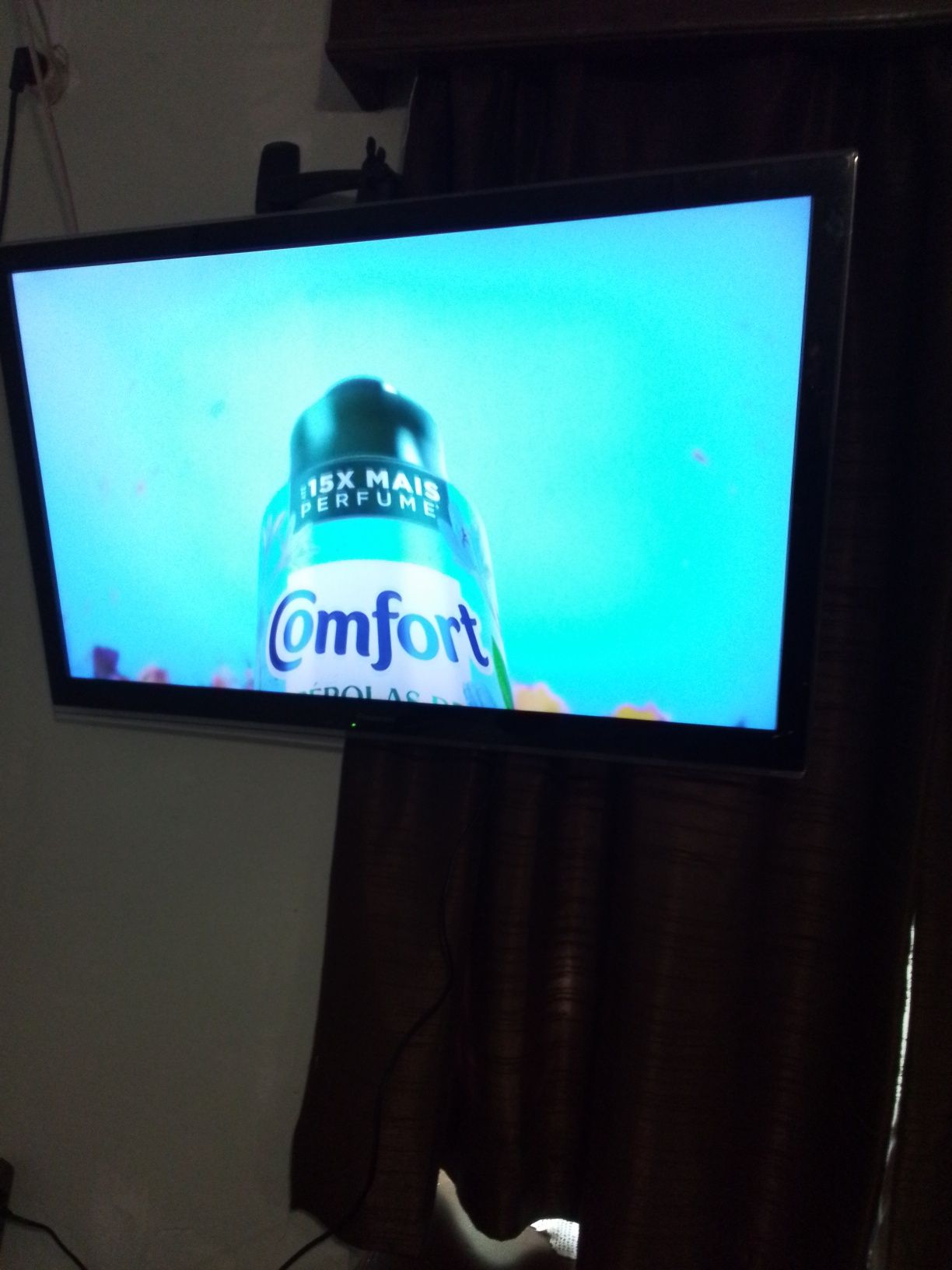 Vendo TV Panasonic com ligação externet.