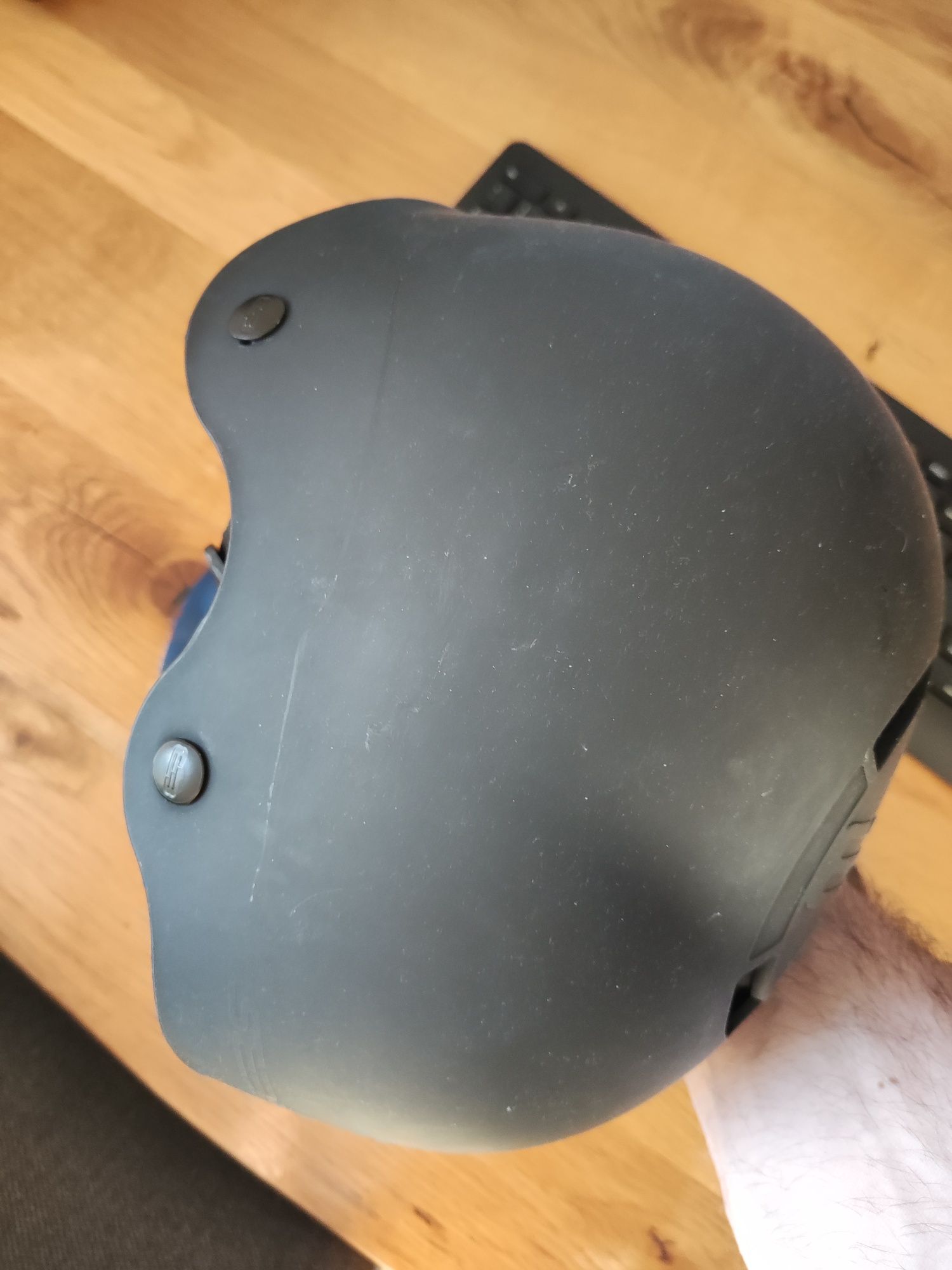 Kask matowy Seba