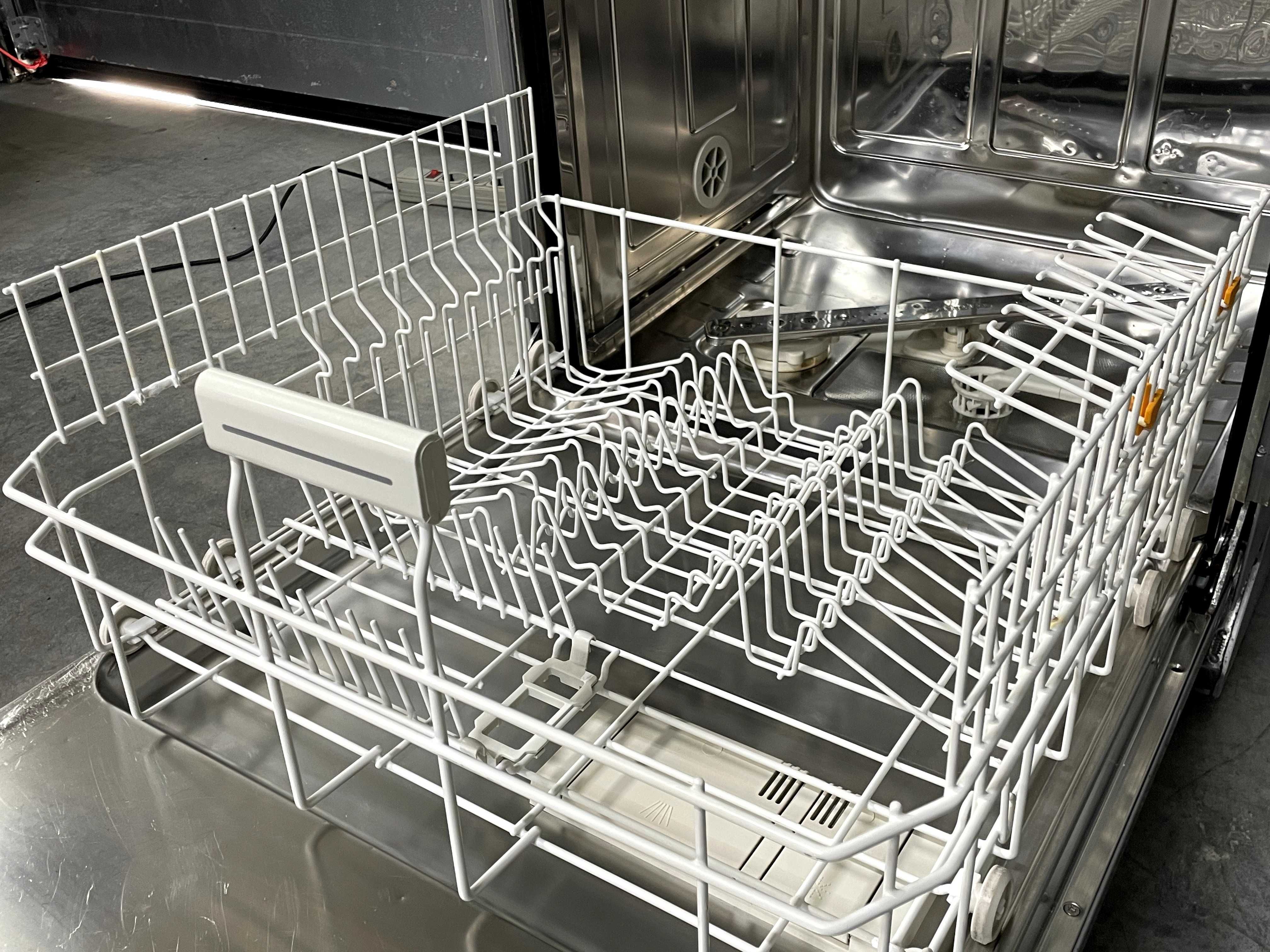 Посудомийна машина Miele G 6365 XXL УкрМеню АвтоВідкриття