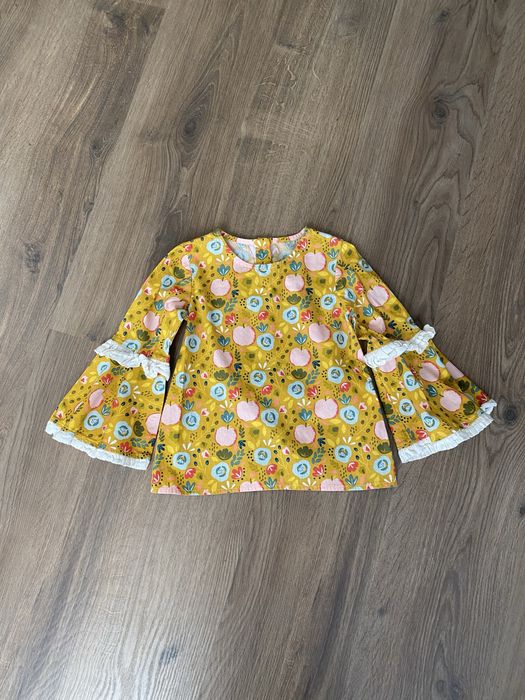 Стильна яскрава блуза