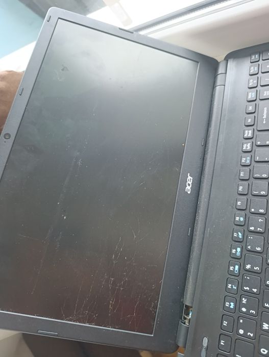 Ноутбук Acer (Core i3 / GeForce) — на запчастини або ремонт
