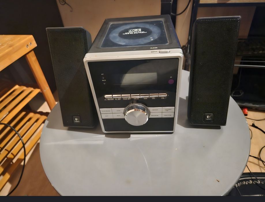 Mini wieża hi-fi model WM2726+ głośniki logitech