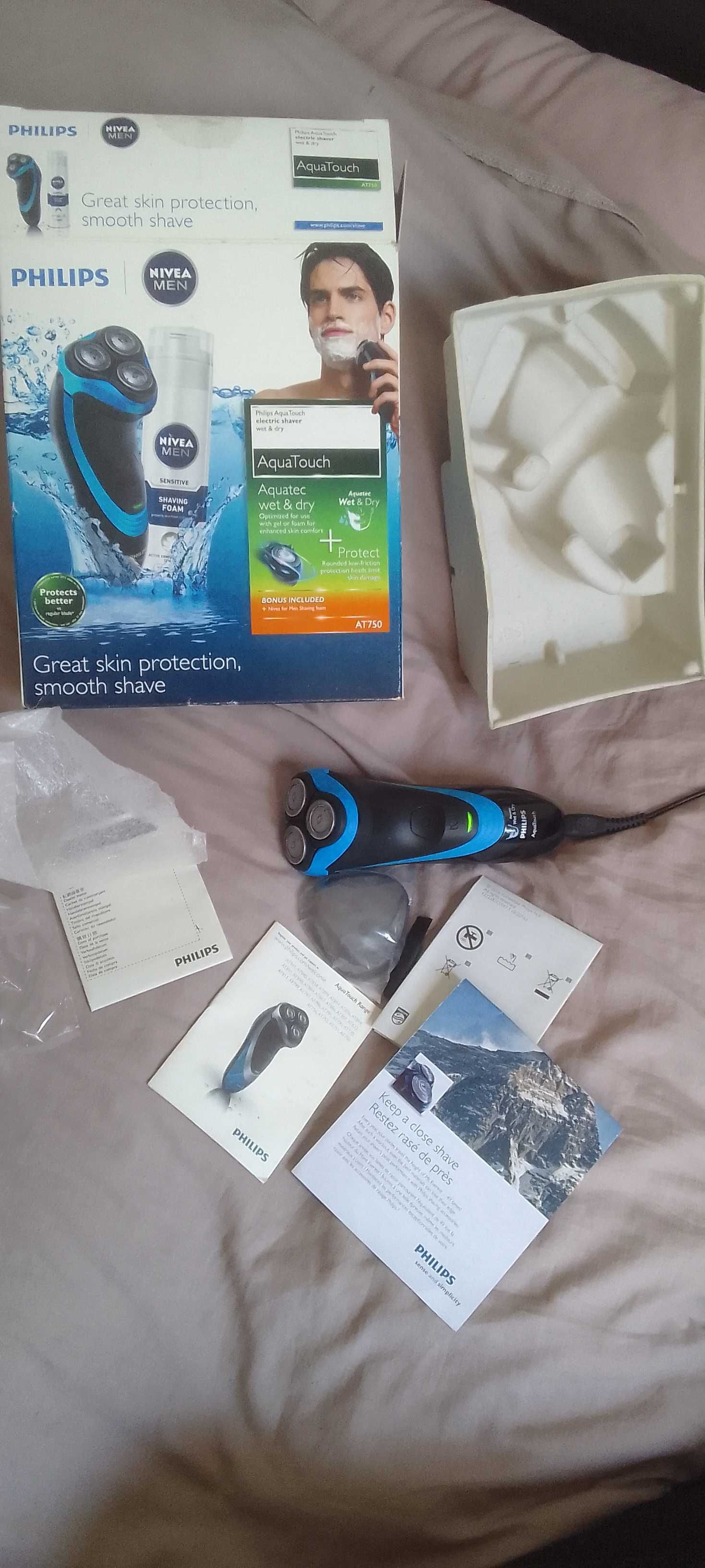Maquina de barbear Philips nova na caixa