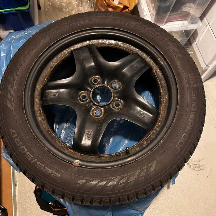 Koła zimowe (Opel insignia) 225/50/R17 stalowe felgi strukturalne