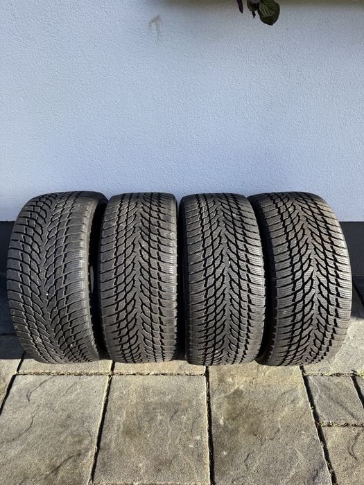 Opony zimowe Nokian 255/35/r20