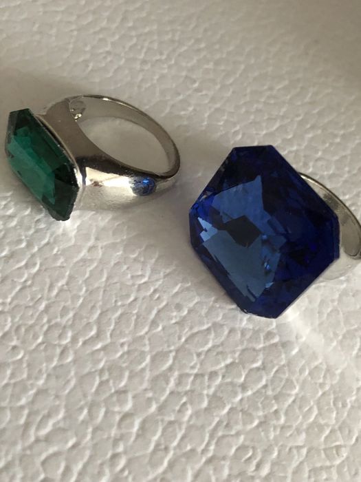 pierścionki duże z kamieniem szlachetnym