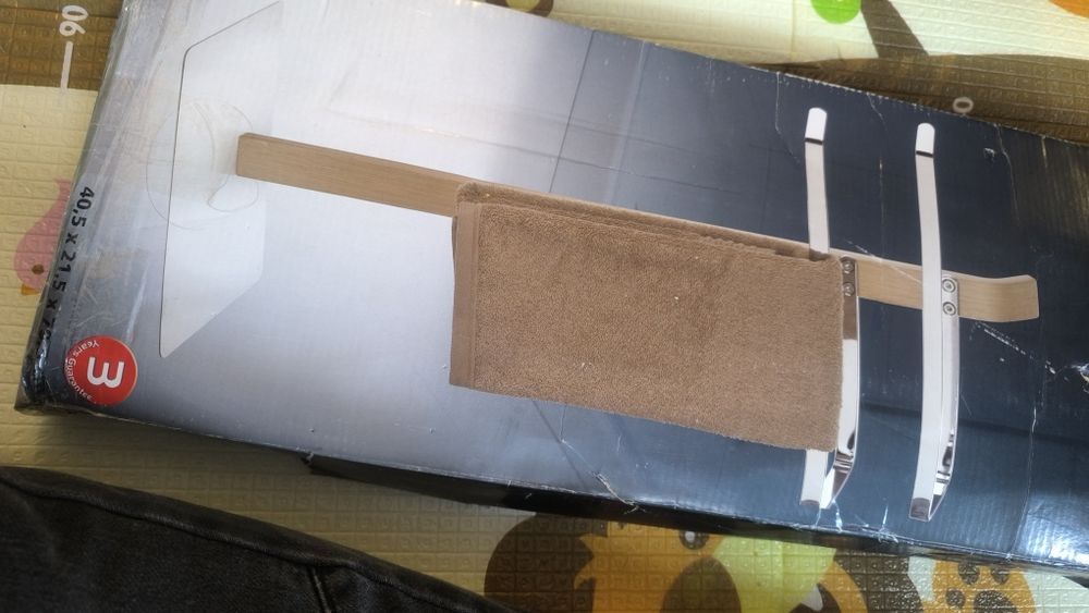 Stojak na ręczniki Wenko Samona – nowy