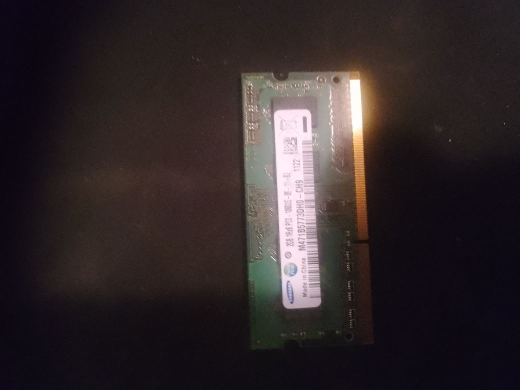 Pamięć RAM ddr3 o pojemności 2 GB