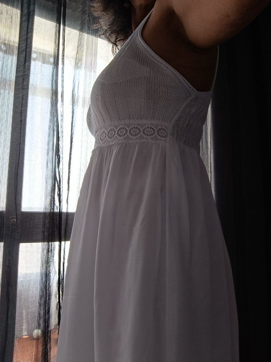 Vestido branco muito fresco tamanho S