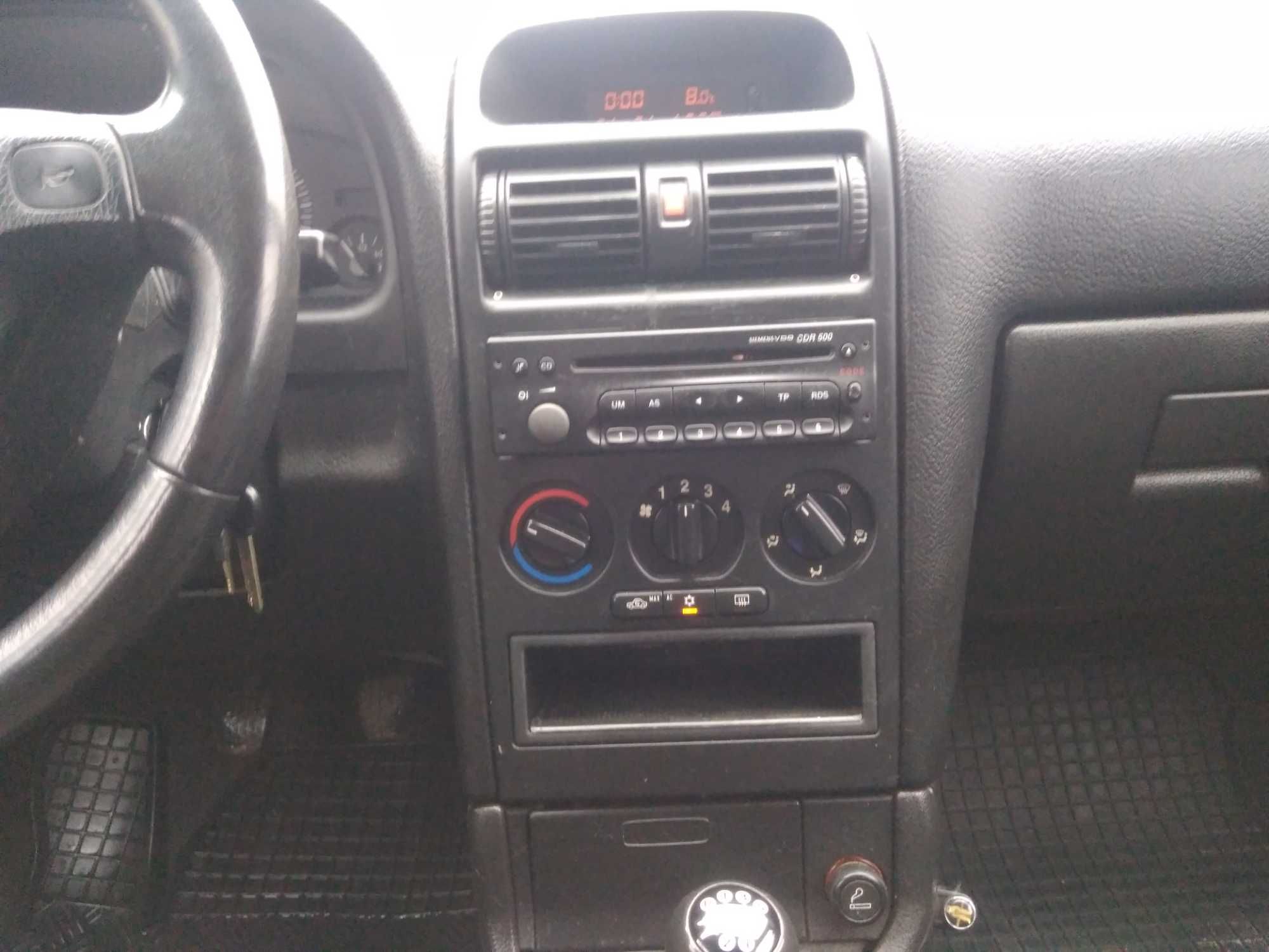 Opel Astra G Sedan 2004r 1.6B Klimatyzacja