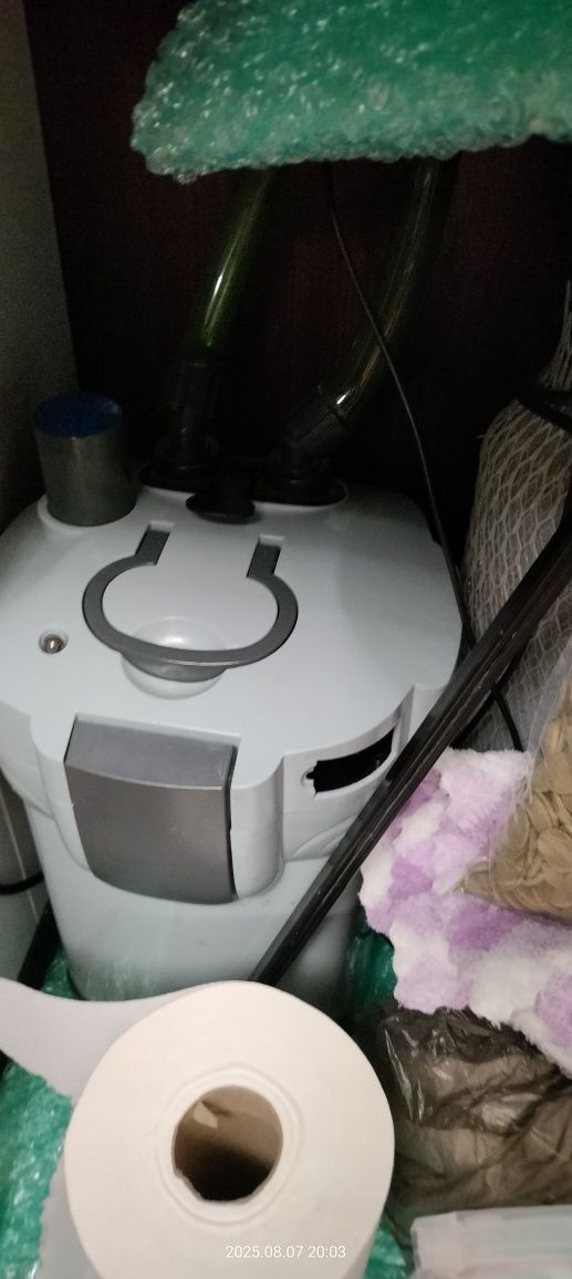 Sprzedam akwarium 450l z całym osprzętem  i szafką