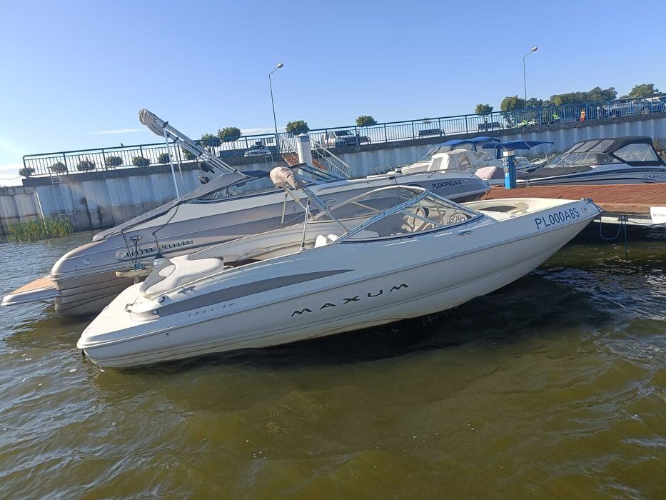 Motorówka Maxum 1800SR 8 osobowa Mercruiser 3.0