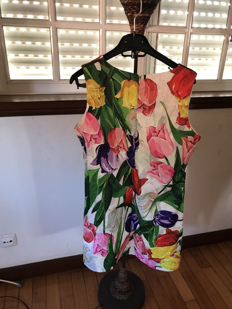 Vestido Florido de excelente qualidade