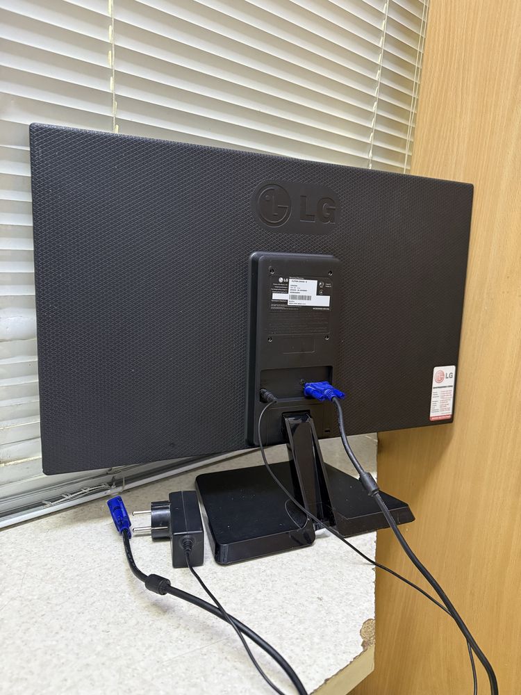 Пордам Монитор Samsung BX2350