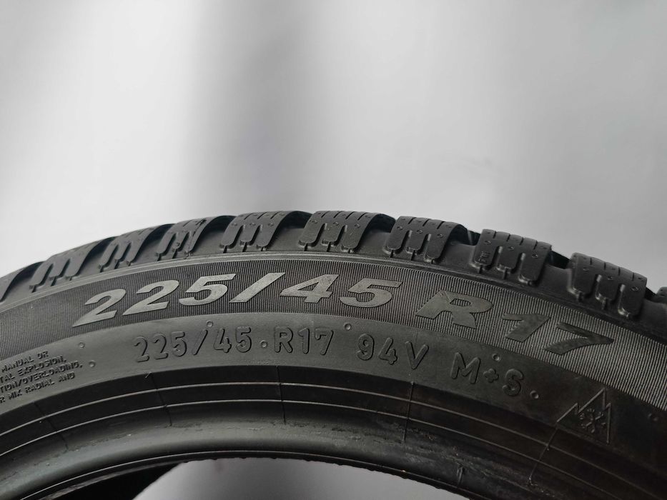 4X 225/45R17 94V Pirelli Winter Cinturato 2 42E