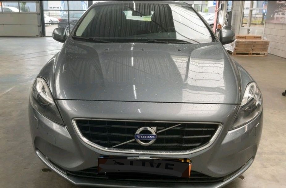 Volvo V40 D4 2014r Manual