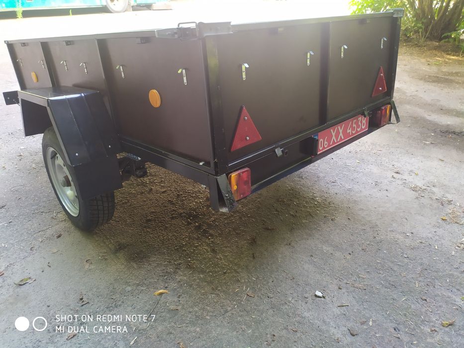 Прицеп легковой новый Хамер Люкс 2.15м/1.31м/40 из бакелита причіп