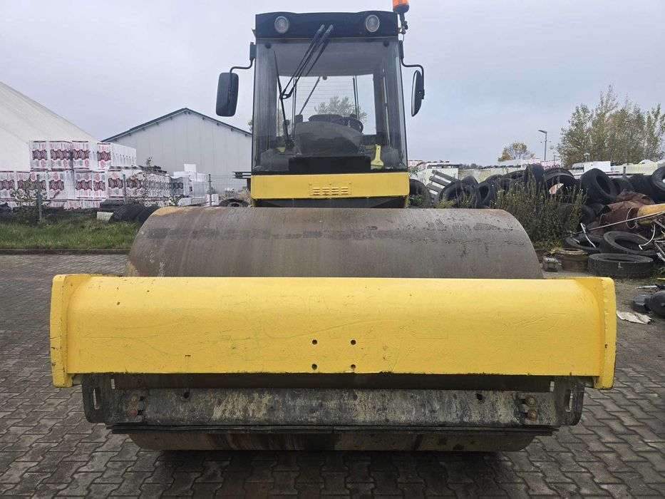 Walec drogowy BOMAG BW 213