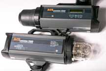 Продам фотовспышки HYUNDAE Combo 700