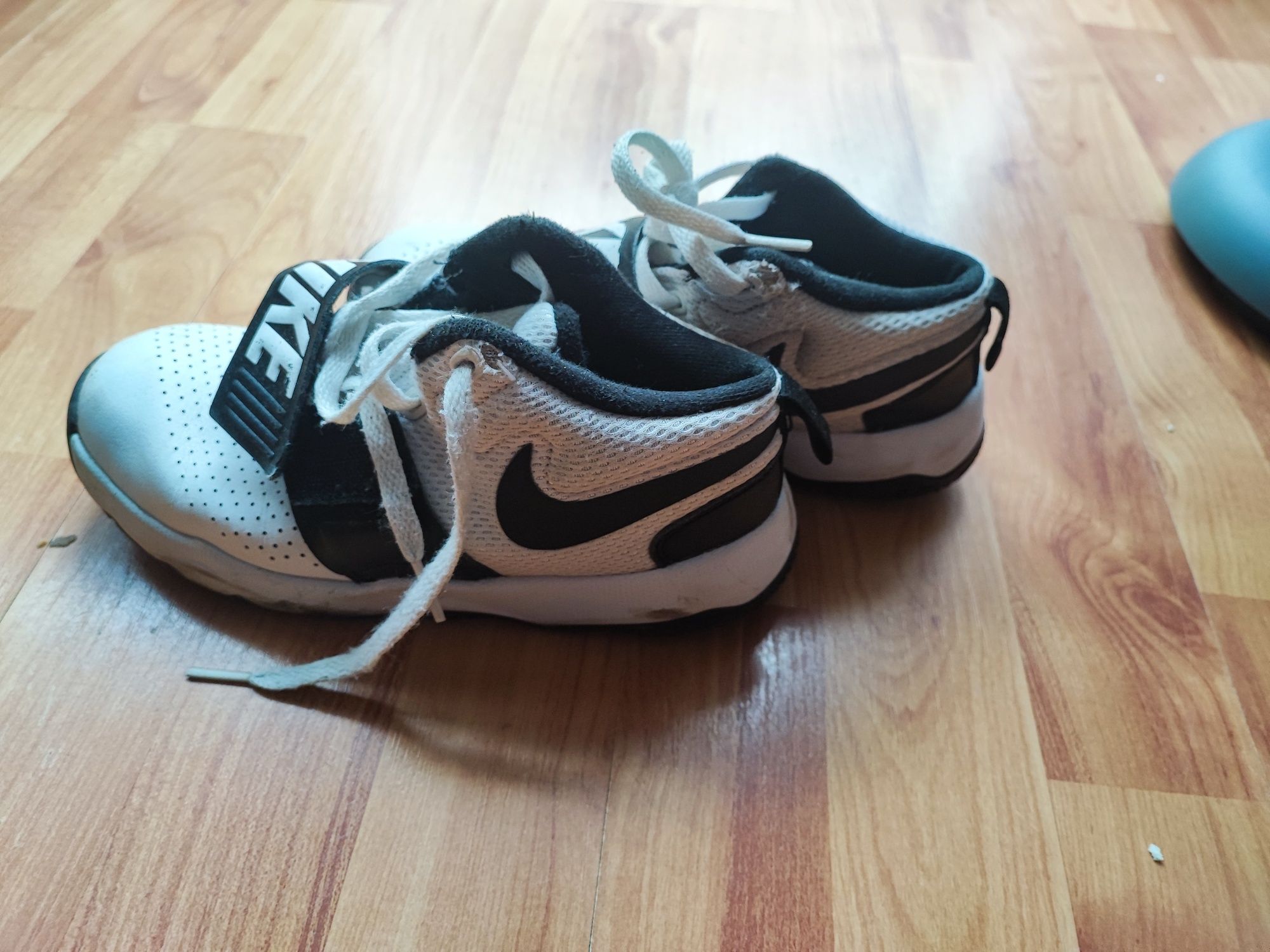 Buty Nike rozmiar 34