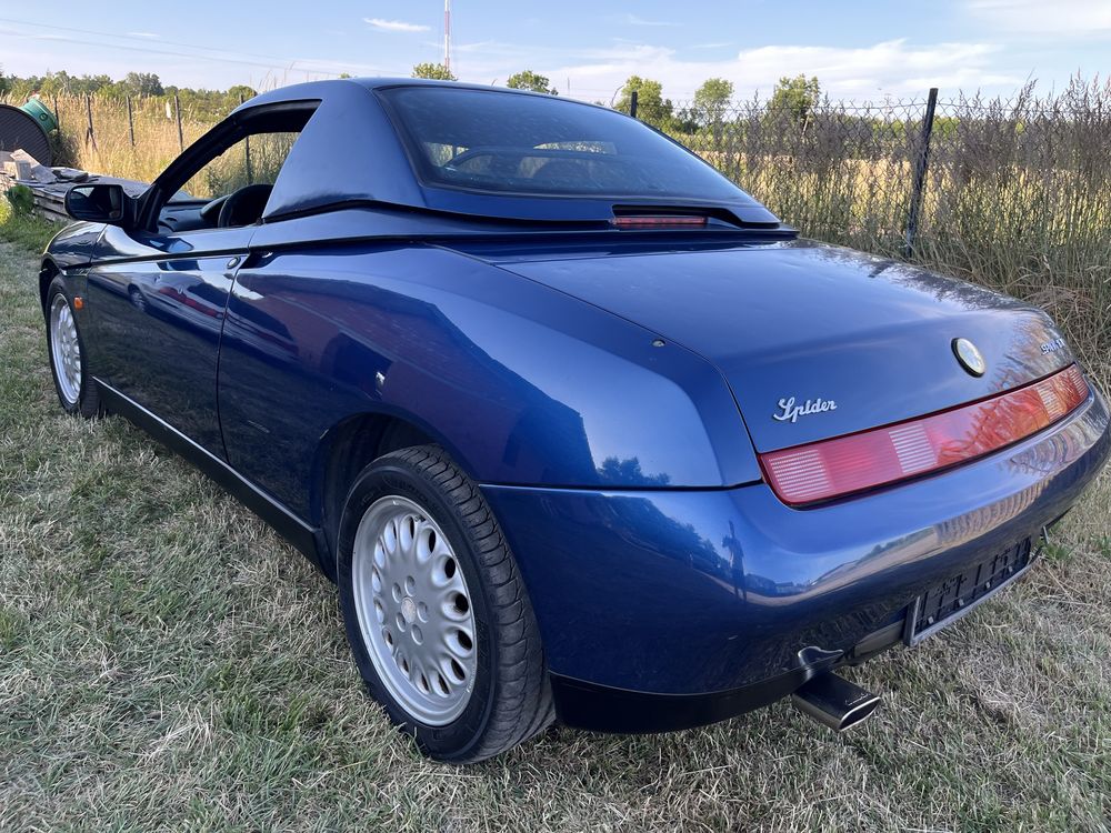 Alfa Romeo Spider 2.0 benz 150KM