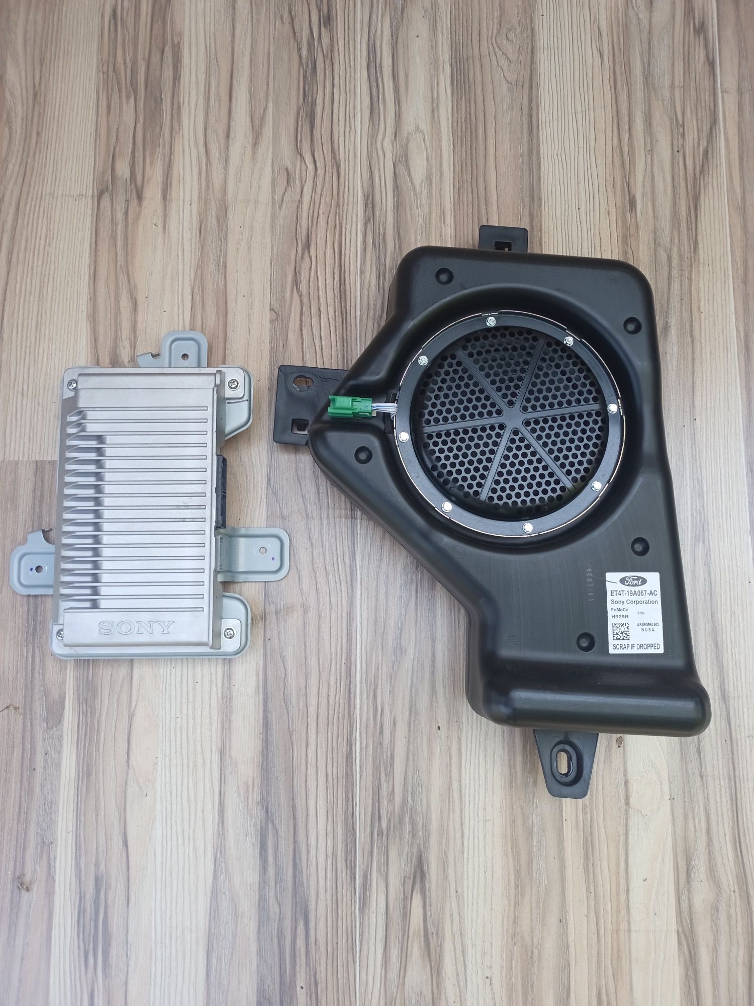 Subwoofer wzmacniacz do Forda edge 17r USA